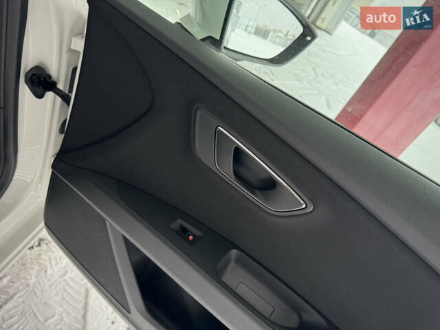 Белый Сеат Леон, объемом двигателя 1.4 л и пробегом 109 тыс. км за 14300 $, фото 46 на Automoto.ua