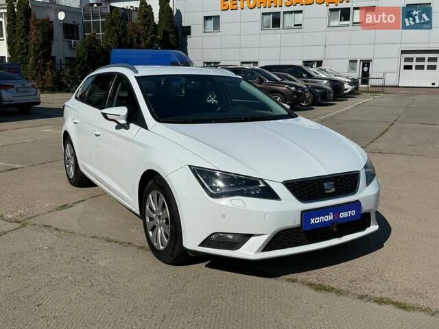 Белый Сеат Леон, объемом двигателя 1.97 л и пробегом 263 тыс. км за 9900 $, фото 2 на Automoto.ua