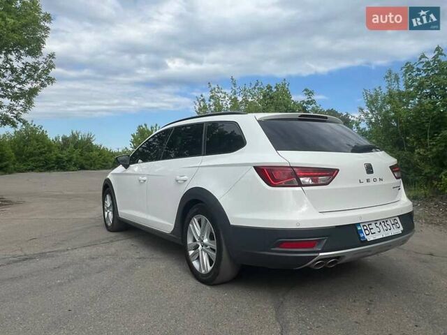Білий Сеат Leon, об'ємом двигуна 1.97 л та пробігом 204 тис. км за 16700 $, фото 2 на Automoto.ua