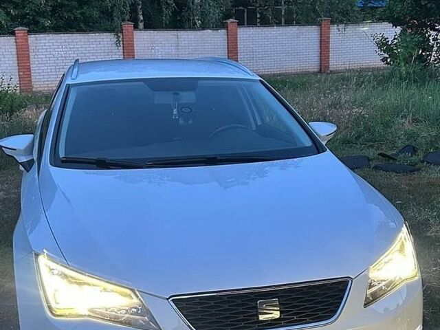 Білий Сеат Leon, об'ємом двигуна 1.6 л та пробігом 249 тис. км за 11300 $, фото 16 на Automoto.ua