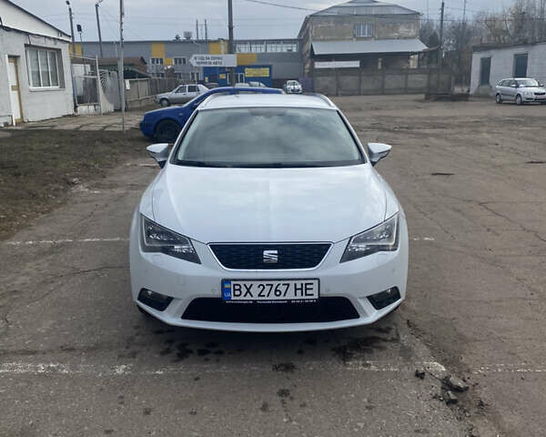 Білий Сеат Leon, об'ємом двигуна 2 л та пробігом 194 тис. км за 16000 $, фото 1 на Automoto.ua