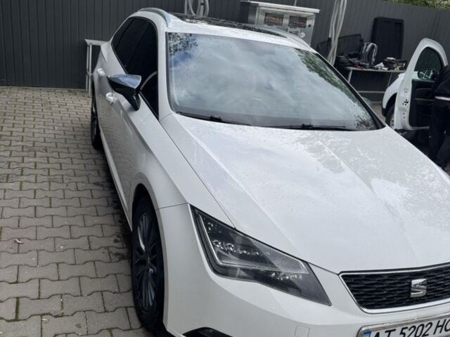 Білий Сеат Leon, об'ємом двигуна 1.2 л та пробігом 119 тис. км за 12400 $, фото 4 на Automoto.ua