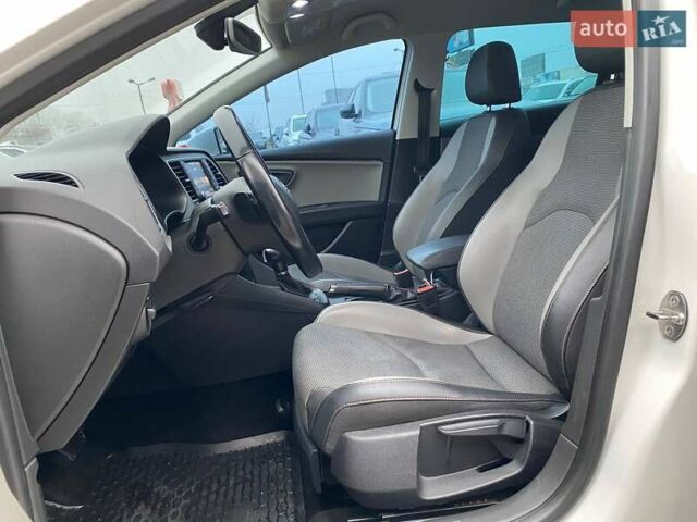 Білий Сеат Leon, об'ємом двигуна 1.97 л та пробігом 168 тис. км за 13500 $, фото 19 на Automoto.ua