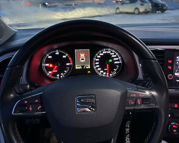 Белый Сеат Леон, объемом двигателя 1.97 л и пробегом 229 тыс. км за 15500 $, фото 15 на Automoto.ua