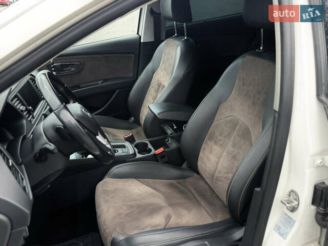 Сеат Леон 2017 в Киеве на Automoto.ua Белый Сеат Леон, объемом двигателя 1.97 л и пробегом 157 тыс. км за 17500 $, фото 20 на Automoto.ua