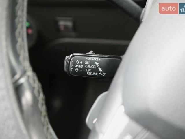 Білий Сеат Leon, об'ємом двигуна 1.97 л та пробігом 162 тис. км за 16200 $, фото 17 на Automoto.ua