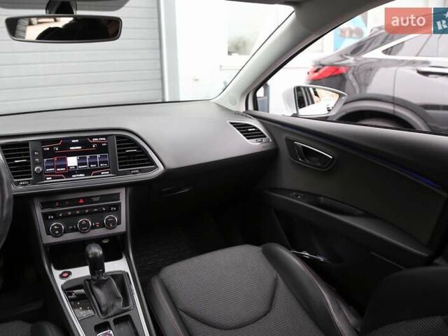 Білий Сеат Leon, об'ємом двигуна 1.97 л та пробігом 162 тис. км за 16200 $, фото 14 на Automoto.ua