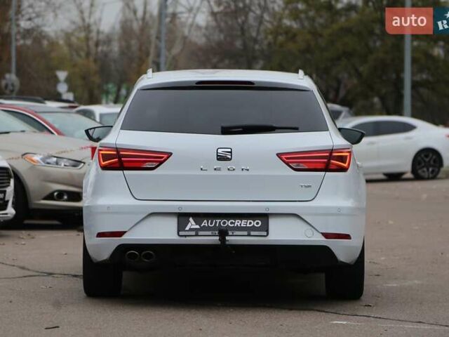 Білий Сеат Leon, об'ємом двигуна 1.97 л та пробігом 162 тис. км за 16200 $, фото 5 на Automoto.ua