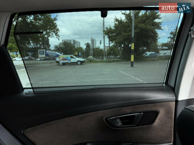 Білий Сеат Leon, об'ємом двигуна 1.97 л та пробігом 153 тис. км за 17500 $, фото 22 на Automoto.ua
