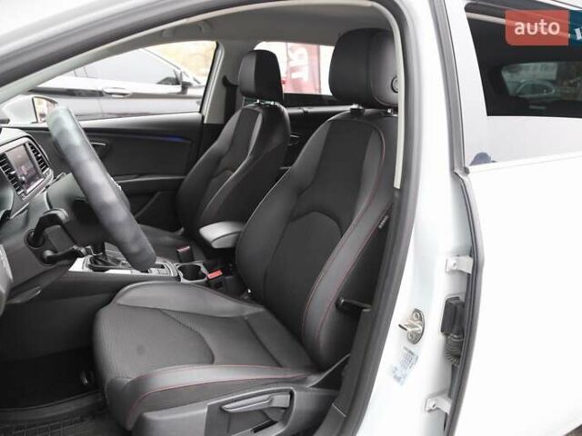Білий Сеат Leon, об'ємом двигуна 1.97 л та пробігом 162 тис. км за 16200 $, фото 8 на Automoto.ua