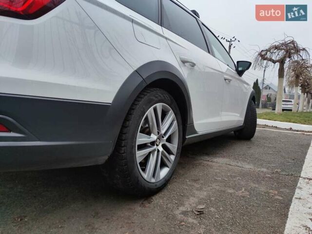 Белый Сеат Леон, объемом двигателя 2 л и пробегом 206 тыс. км за 16200 $, фото 6 на Automoto.ua