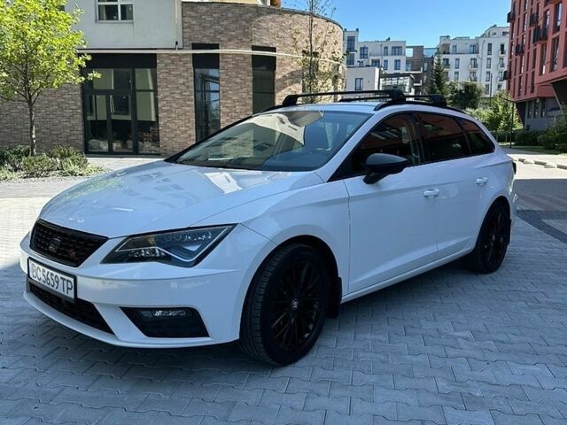 Белый Сеат Леон, объемом двигателя 1.97 л и пробегом 235 тыс. км за 13900 $, фото 7 на Automoto.ua