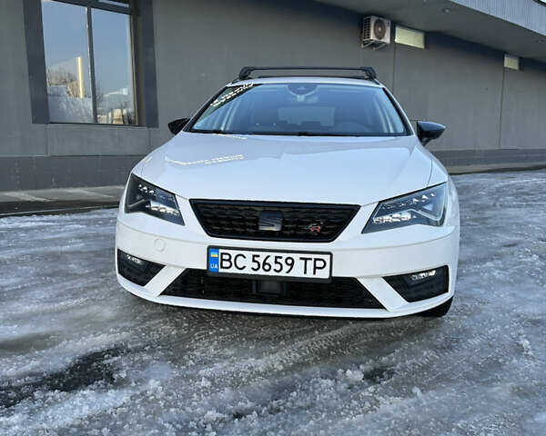 Белый Сеат Леон, объемом двигателя 1.97 л и пробегом 229 тыс. км за 15500 $, фото 1 на Automoto.ua