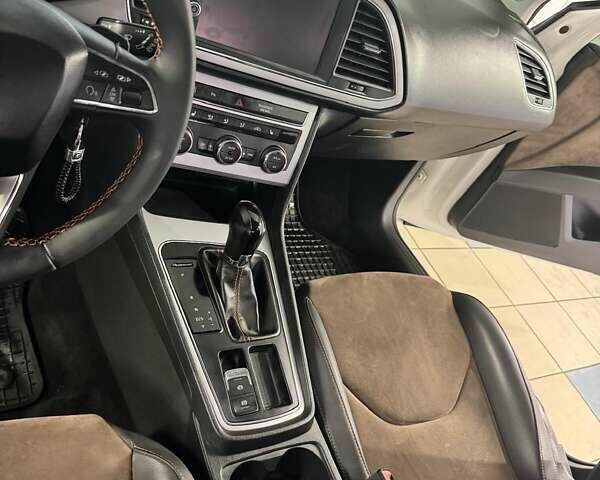 Білий Сеат Leon, об'ємом двигуна 1.97 л та пробігом 211 тис. км за 16500 $, фото 9 на Automoto.ua