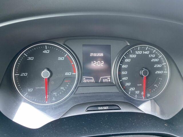 Білий Сеат Leon, об'ємом двигуна 2 л та пробігом 227 тис. км за 12800 $, фото 16 на Automoto.ua