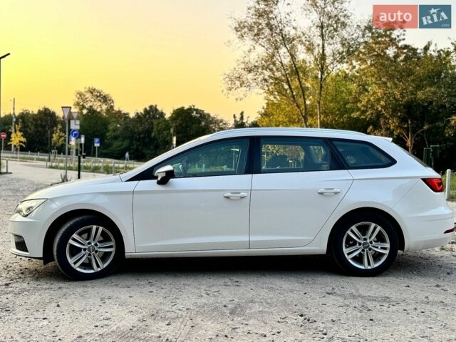 Білий Сеат Leon, об'ємом двигуна 1.6 л та пробігом 269 тис. км за 13000 $, фото 5 на Automoto.ua