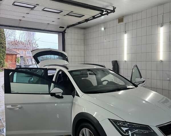Белый Сеат Леон, объемом двигателя 1.97 л и пробегом 211 тыс. км за 16500 $, фото 23 на Automoto.ua