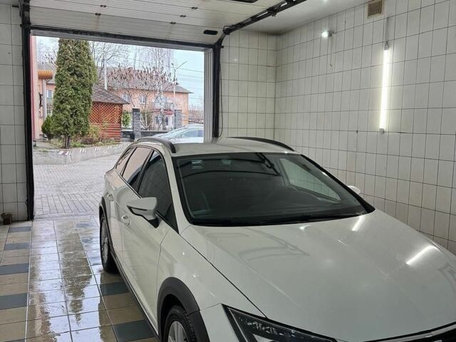 Білий Сеат Leon, об'ємом двигуна 1.97 л та пробігом 211 тис. км за 13700 $, фото 3 на Automoto.ua