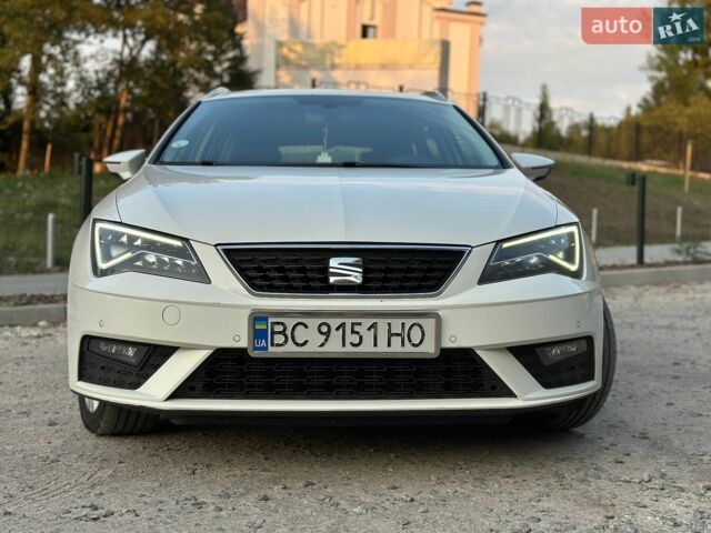 Білий Сеат Leon, об'ємом двигуна 1.6 л та пробігом 269 тис. км за 13000 $, фото 10 на Automoto.ua