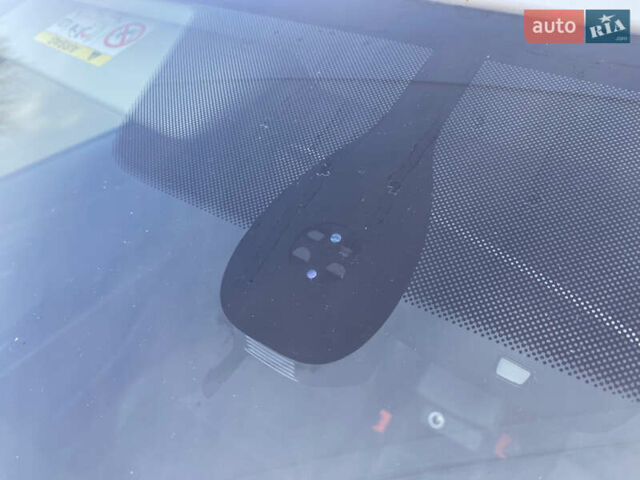 Белый Сеат Леон, объемом двигателя 2 л и пробегом 227 тыс. км за 12850 $, фото 10 на Automoto.ua