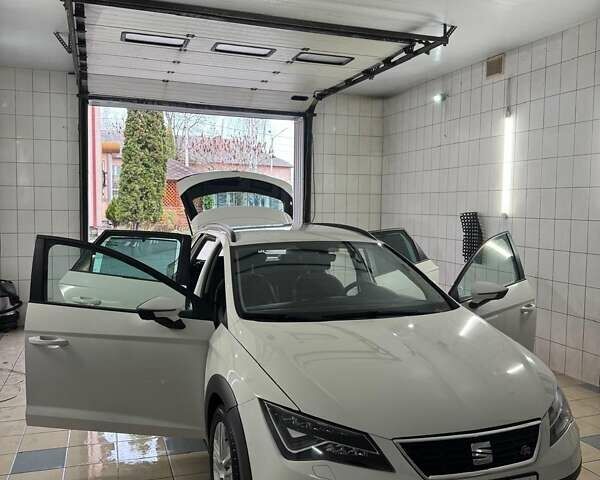 Белый Сеат Леон, объемом двигателя 1.97 л и пробегом 211 тыс. км за 16500 $, фото 24 на Automoto.ua