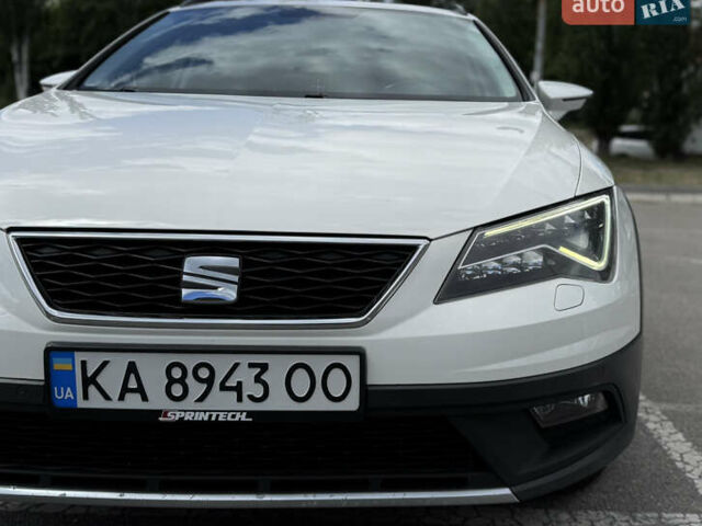 Білий Сеат Leon, об'ємом двигуна 1.97 л та пробігом 153 тис. км за 17500 $, фото 2 на Automoto.ua