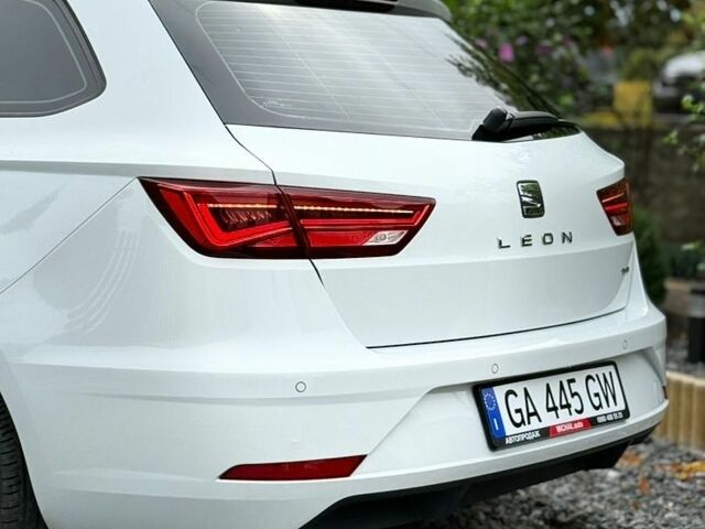 Білий Сеат Leon, об'ємом двигуна 1.5 л та пробігом 151 тис. км за 12700 $, фото 21 на Automoto.ua