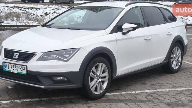 Білий Сеат Leon, об'ємом двигуна 2 л та пробігом 220 тис. км за 17100 $, фото 6 на Automoto.ua