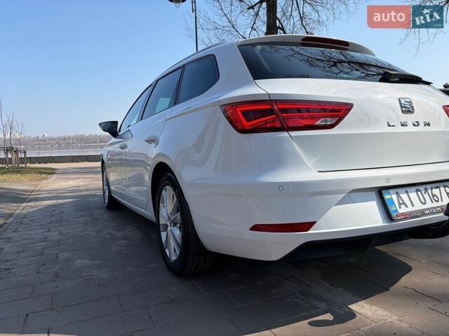 Белый Сеат Леон, объемом двигателя 1.6 л и пробегом 237 тыс. км за 14600 $, фото 32 на Automoto.ua