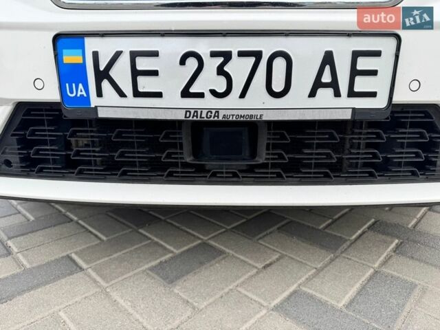 Белый Сеат Леон, объемом двигателя 1.97 л и пробегом 205 тыс. км за 16000 $, фото 15 на Automoto.ua