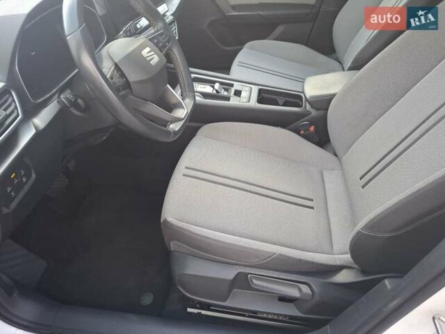 Білий Сеат Leon, об'ємом двигуна 2 л та пробігом 207 тис. км за 19900 $, фото 11 на Automoto.ua