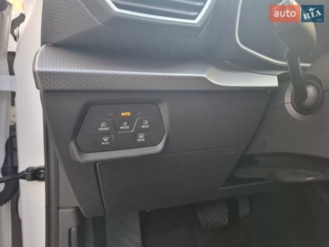 Білий Сеат Leon, об'ємом двигуна 2 л та пробігом 207 тис. км за 19900 $, фото 23 на Automoto.ua