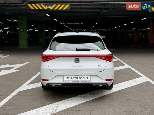 Білий Сеат Leon, об'ємом двигуна 1.4 л та пробігом 48 тис. км за 25990 $, фото 4 на Automoto.ua