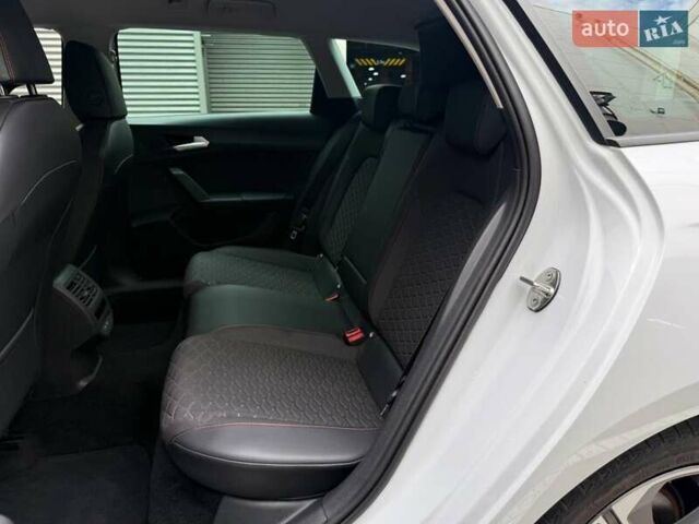 Білий Сеат Leon, об'ємом двигуна 1.4 л та пробігом 48 тис. км за 25990 $, фото 7 на Automoto.ua