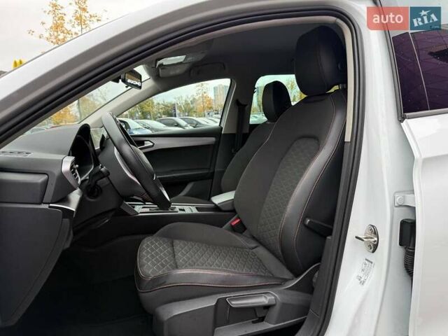 Белый Сеат Леон, объемом двигателя 1.4 л и пробегом 48 тыс. км за 23990 $, фото 6 на Automoto.ua