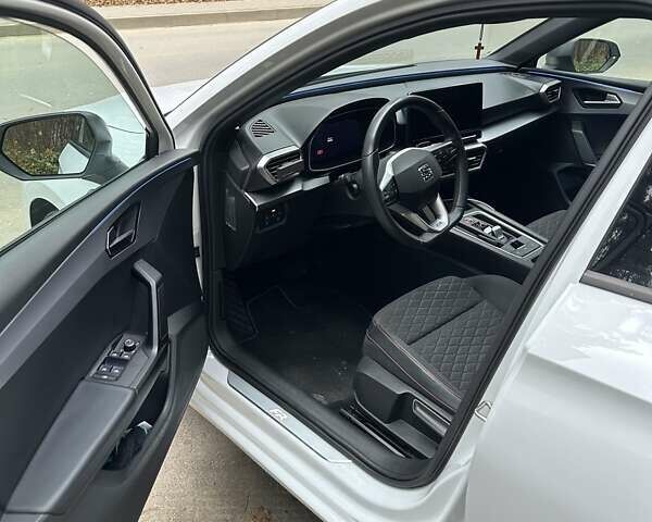 Білий Сеат Leon, об'ємом двигуна 1.4 л та пробігом 81 тис. км за 25000 $, фото 6 на Automoto.ua