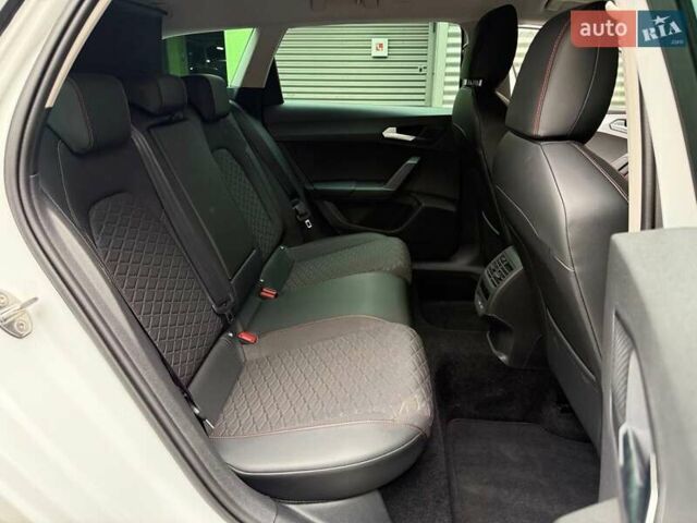 Білий Сеат Leon, об'ємом двигуна 1.4 л та пробігом 48 тис. км за 25990 $, фото 8 на Automoto.ua