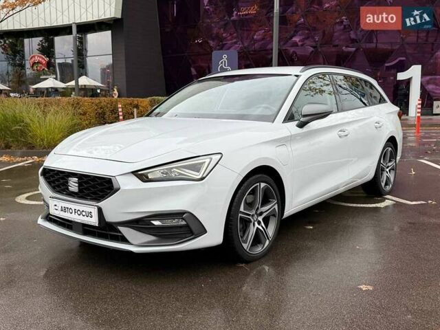 Белый Сеат Леон, объемом двигателя 1.4 л и пробегом 48 тыс. км за 23990 $, фото 2 на Automoto.ua