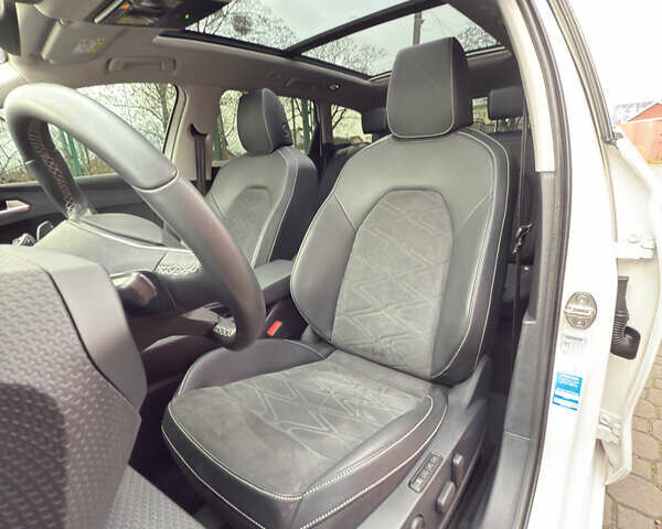 Белый Сеат Леон, объемом двигателя 1.97 л и пробегом 134 тыс. км за 23700 $, фото 70 на Automoto.ua