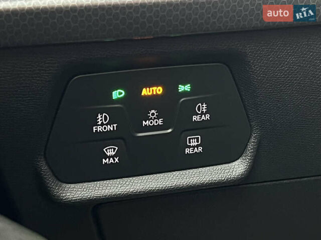 Білий Сеат Leon, об'ємом двигуна 2 л та пробігом 196 тис. км за 19222 $, фото 62 на Automoto.ua