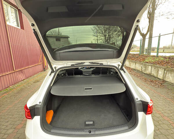 Белый Сеат Леон, объемом двигателя 1.97 л и пробегом 134 тыс. км за 23700 $, фото 79 на Automoto.ua