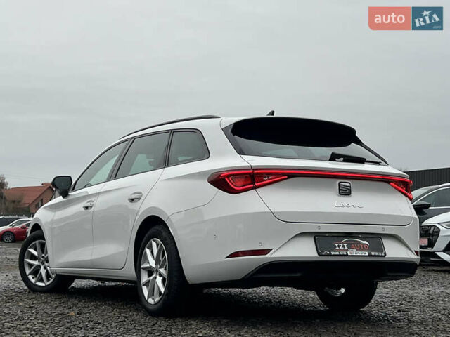 Білий Сеат Leon, об'ємом двигуна 2 л та пробігом 196 тис. км за 19222 $, фото 5 на Automoto.ua