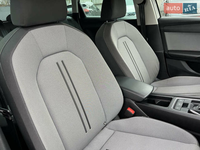 Білий Сеат Leon, об'ємом двигуна 2 л та пробігом 196 тис. км за 19222 $, фото 50 на Automoto.ua