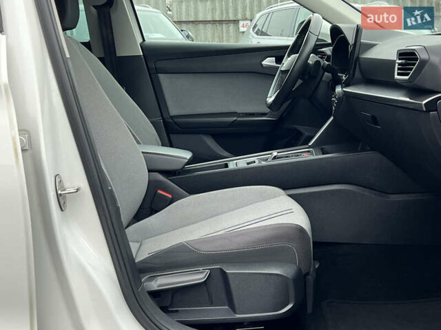Білий Сеат Leon, об'ємом двигуна 2 л та пробігом 196 тис. км за 19222 $, фото 48 на Automoto.ua