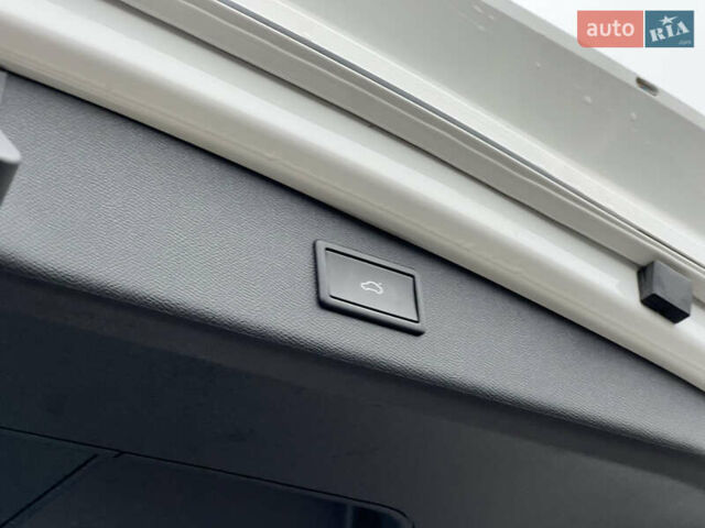 Білий Сеат Leon, об'ємом двигуна 2 л та пробігом 196 тис. км за 19222 $, фото 43 на Automoto.ua