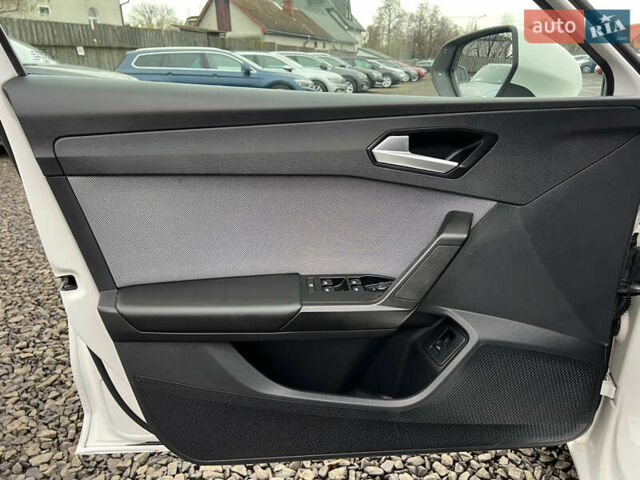 Білий Сеат Leon, об'ємом двигуна 2 л та пробігом 196 тис. км за 19222 $, фото 32 на Automoto.ua