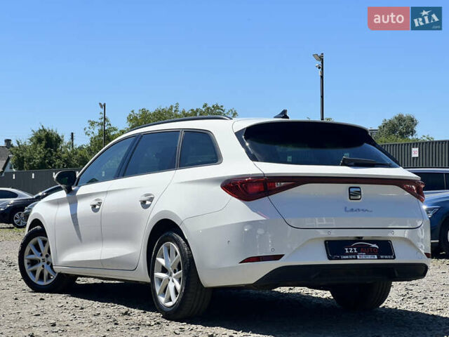 Білий Сеат Leon, об'ємом двигуна 2 л та пробігом 196 тис. км за 20559 $, фото 5 на Automoto.ua
