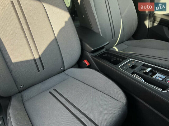 Білий Сеат Leon, об'ємом двигуна 2 л та пробігом 196 тис. км за 19903 $, фото 51 на Automoto.ua