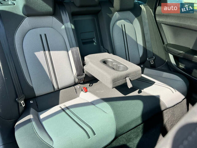 Білий Сеат Leon, об'ємом двигуна 2 л та пробігом 196 тис. км за 20559 $, фото 42 на Automoto.ua