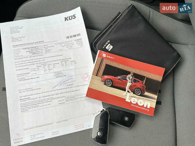 Білий Сеат Leon, об'ємом двигуна 2 л та пробігом 196 тис. км за 19903 $, фото 90 на Automoto.ua